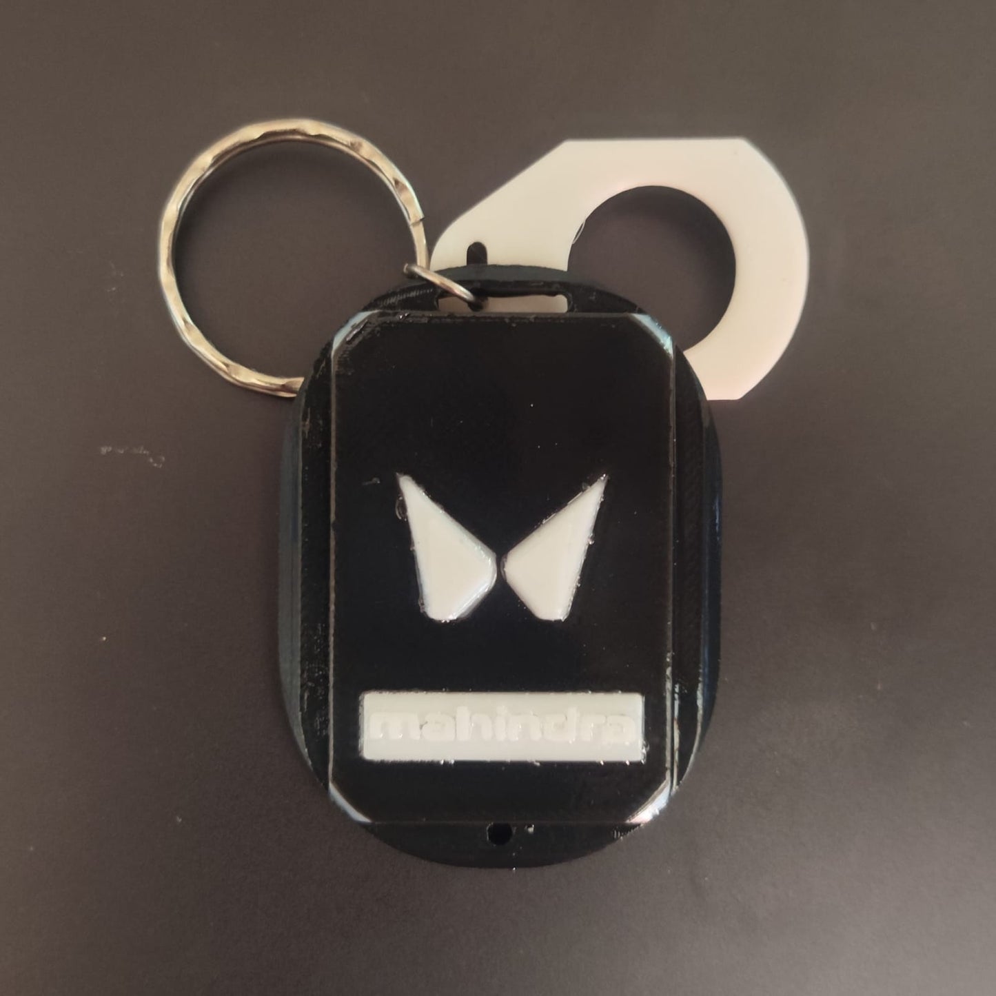 Llavero New Mahindra