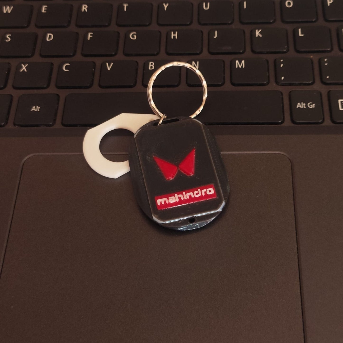 Llavero New Mahindra